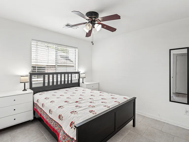 1011 Ridgecrest Dr — Photo 29