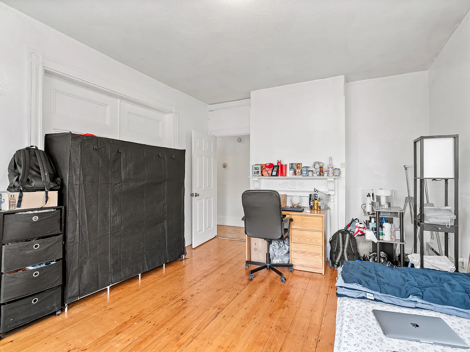 4 bed, $3,000 — Photo 2