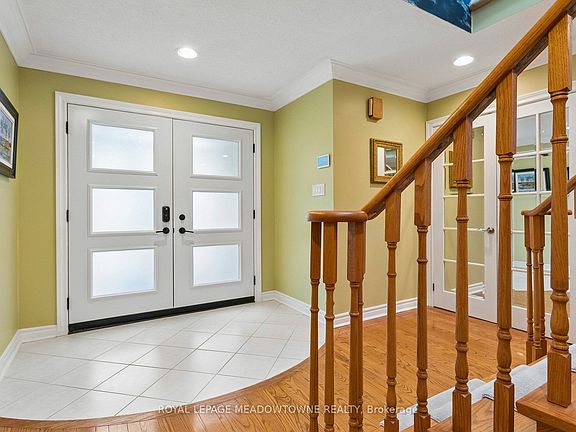 4th image of 3170 Plum Tree Cres