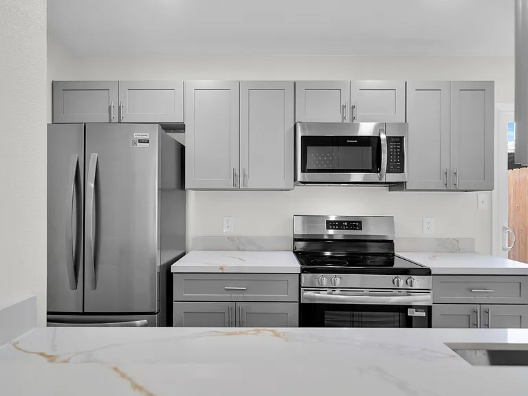 6111 Beverly Hill St #32 — Photo 9