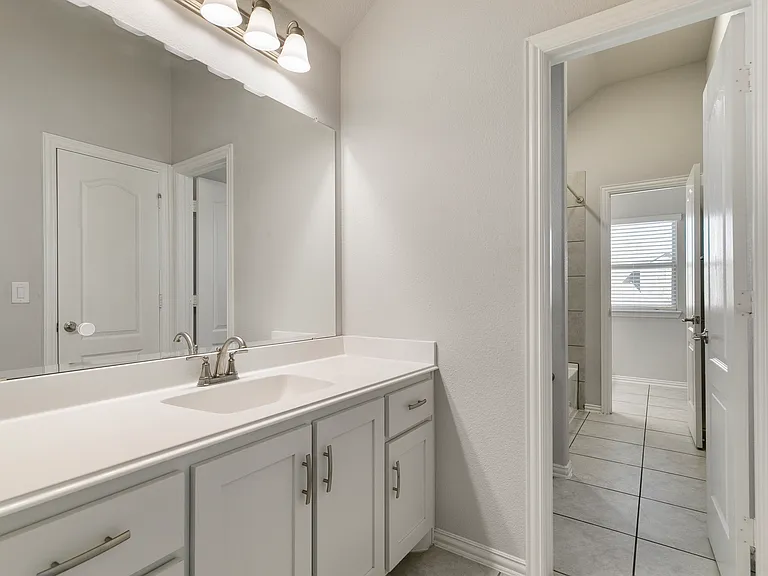1113 Granger Dr — Photo 25