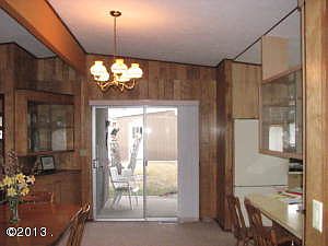 5th image of 579 2nd Avenue West N