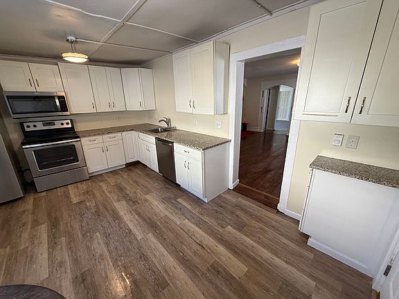 2nd image of 112 N Monroe St #1
