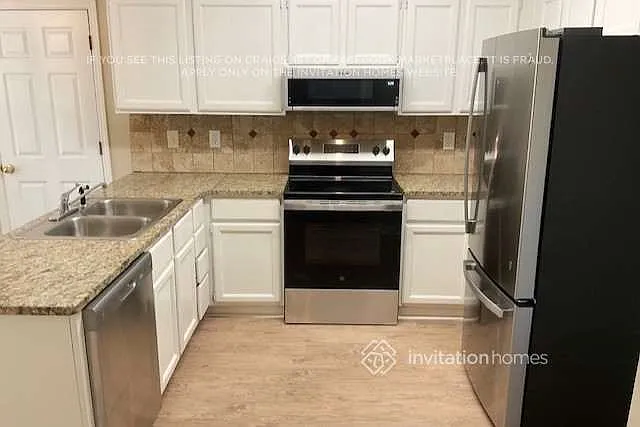 1166 Kings Arm Ct Lawrenceville, GA 30043 — Photo 4
