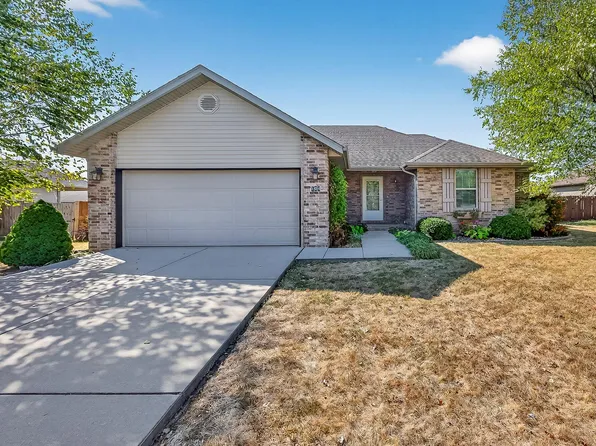 104 E Shawnee Street, Strafford, MO 65757