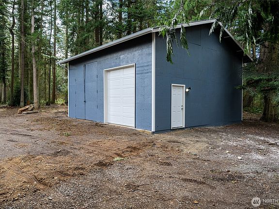 4th image of 10794 Halloran Road