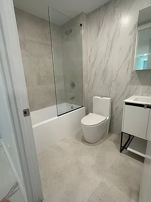 Rented by 18 REALTY | media 14