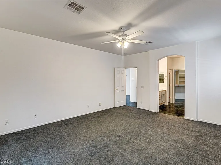 900 Royal Plum Ln — Photo 38