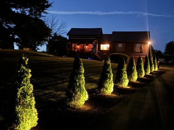 10 Welcome Ln, Hendersonville, TN 37075