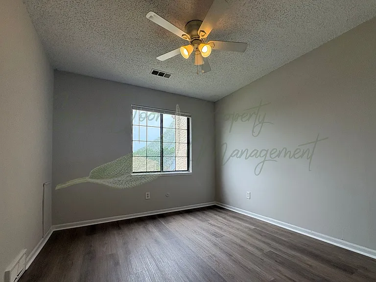 11513 Richmond Ave — Photo 11