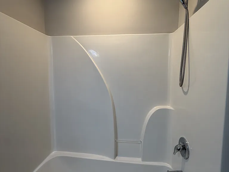 Hallway bathroom - bathtub