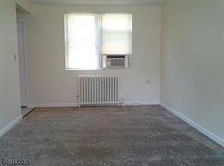 16 Andover Rd, Cincinnati, OH 45218