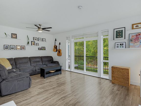 4th image of 3039 156th St #36