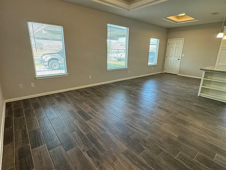 2105 Canyon Rd #1 — Photo 5