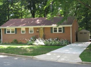 5212 Easton Dr, Springfield, VA 22151