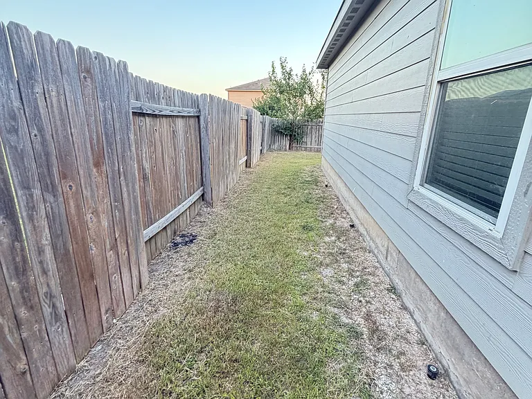 108 Bridges Ln — Photo 15