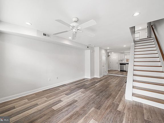 2nd image of 2521 Federal St