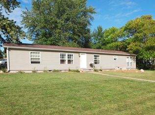 322 Elm, Farmer City, IL 61842