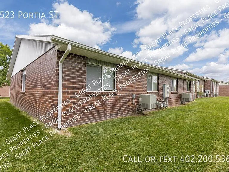 3523 Portia St — Photo 6
