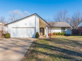 3013 S Ash Ct, Broken Arrow, OK 74012