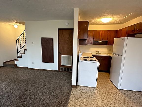 2nd image of 85 31st St NW