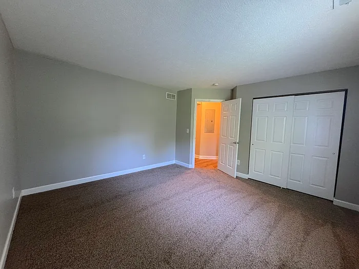 697 Kenny Ln — Photo 16
