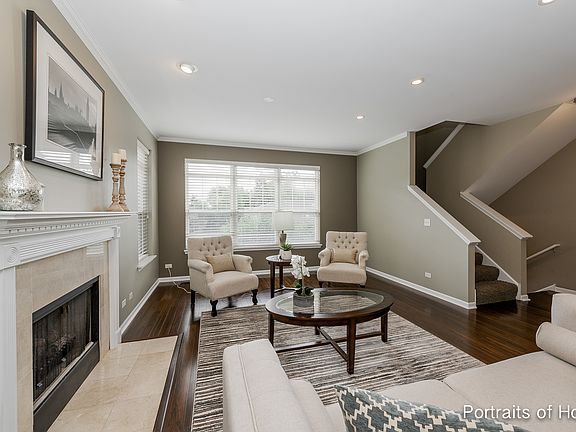 5th image of 384 W Wood St #25