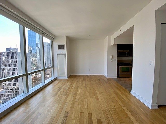 1st image of 885 6th Ave APT 38C