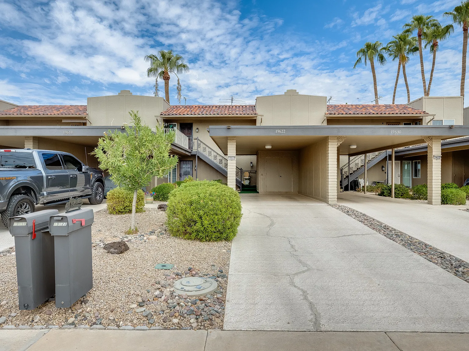 1 bed, 1086 sqft, $1,600 — Photo 1