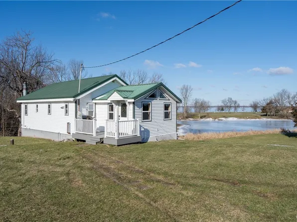 7713 State Park Rd, Three Mile Bay, NY 13693