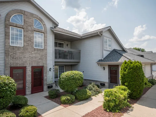 949 Quinlan Dr, Pewaukee, WI 53072