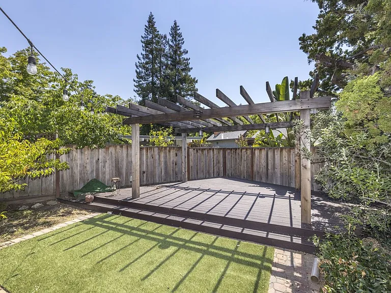1134 Harker Ave — Photo 24
