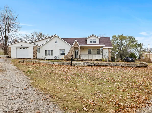 15801 E State Hwy 32, Stockton, MO 65785