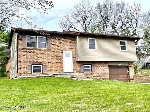 1400 Mernie Dr, Jefferson City, MO 65109