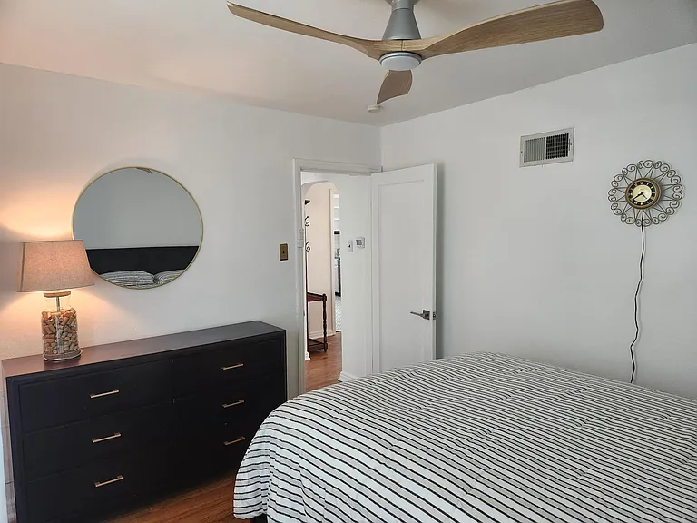8400 Richard Ave — Photo 6