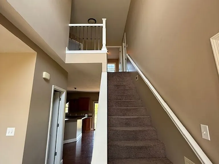 616 Wintergreen Dr — Photo 8