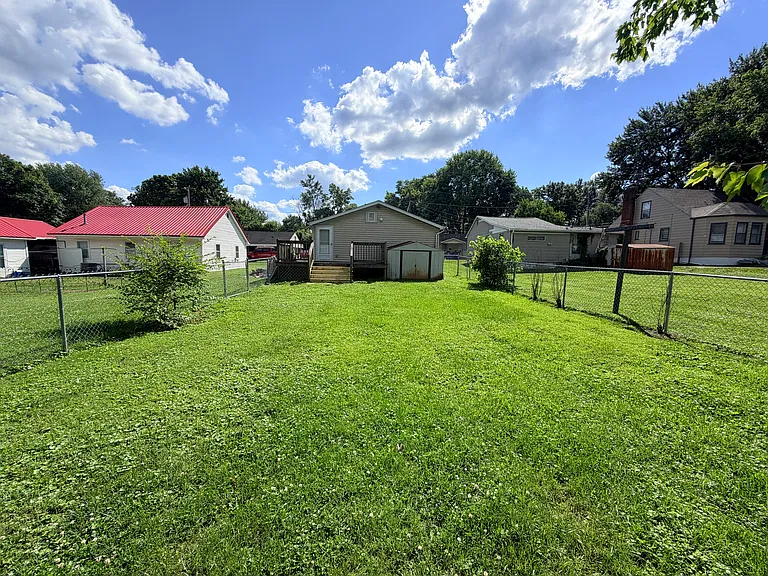 241 Kahl Ct — Photo 21