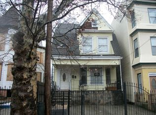 235 6th Ave W, Newark, NJ 07107