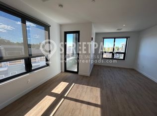199 Gardner St #202, West Roxbury, MA 02132