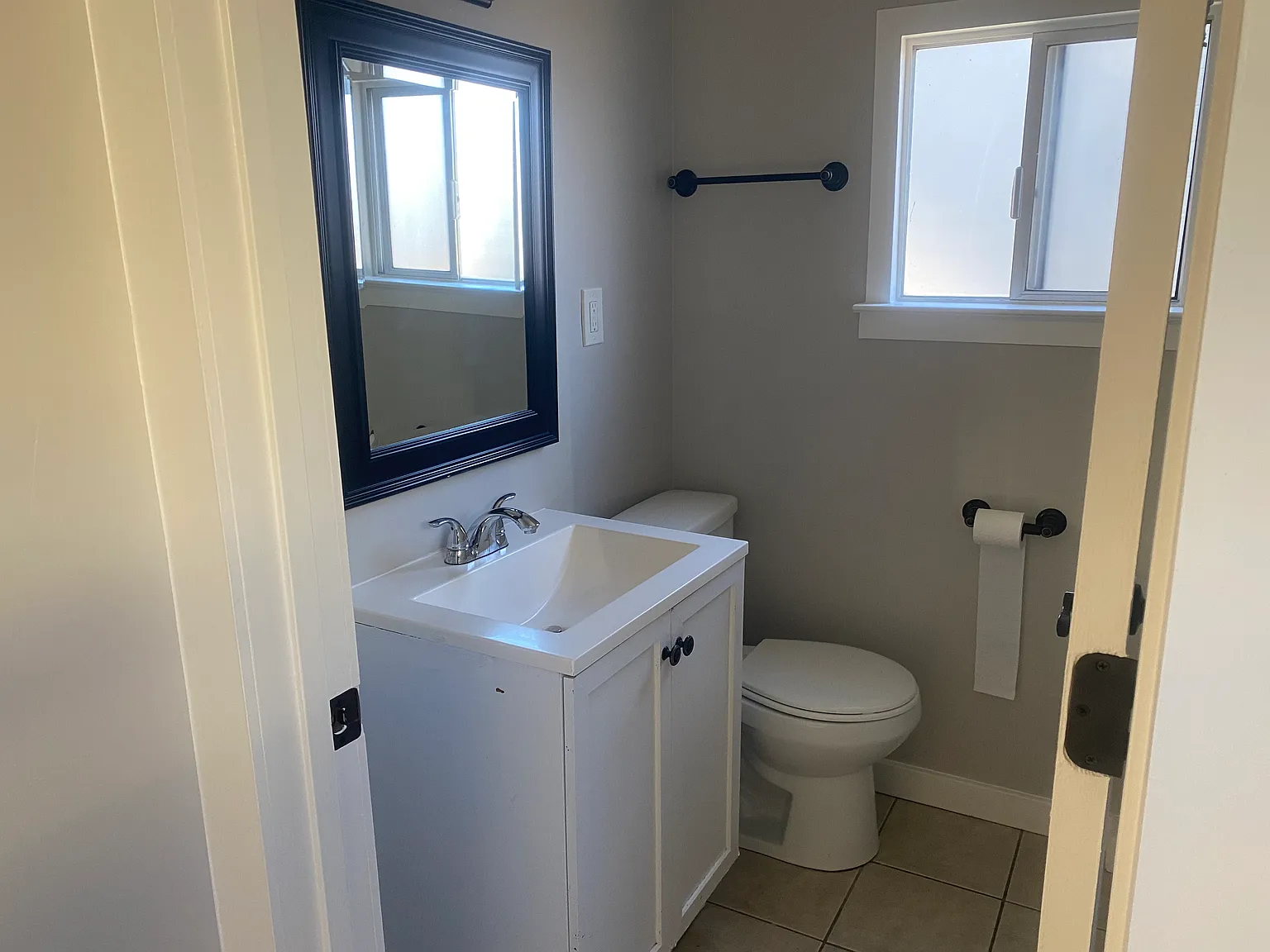 Blackburn House Apartments — Photo 4
