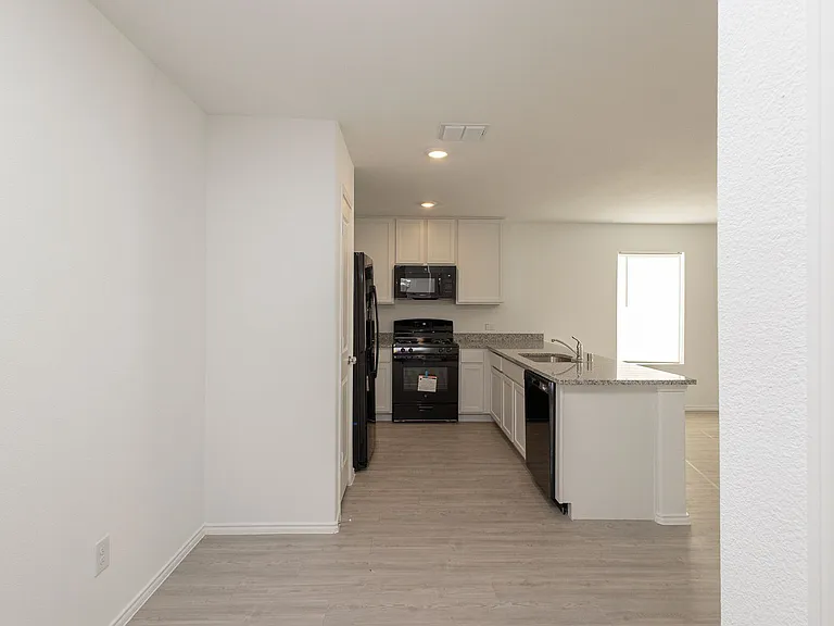 7713 Gus Wilson Dr — Photo 15