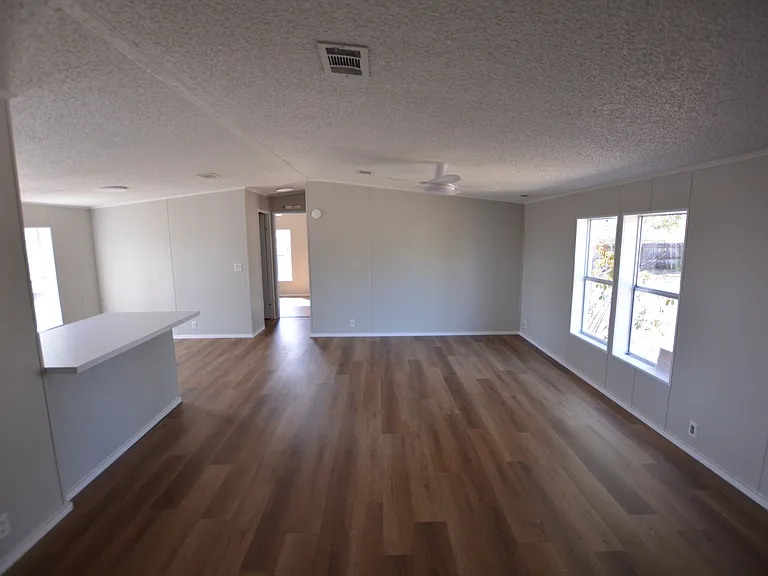 1144 Bradbury Rd — Photo 13