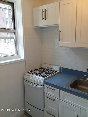 Rented by Nu Place Realty | media 17