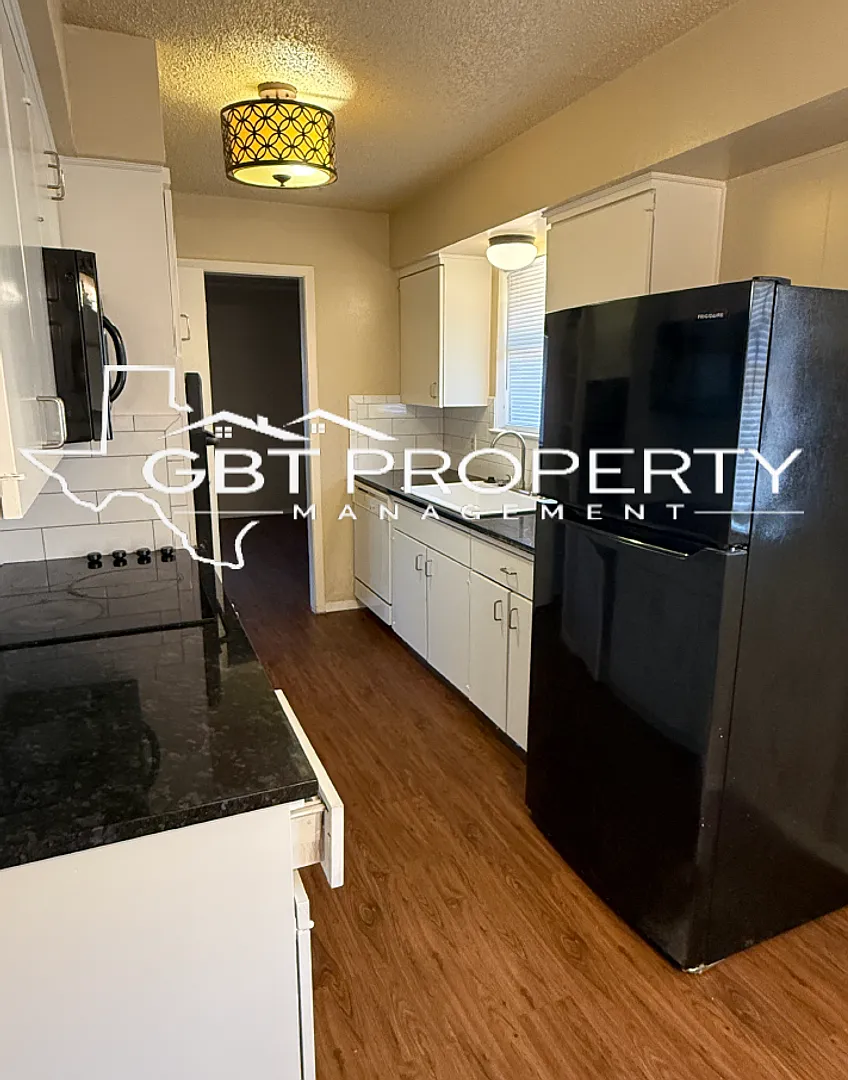 Spacious 3BR/2BA Home for Rent in Waco — Photo 2