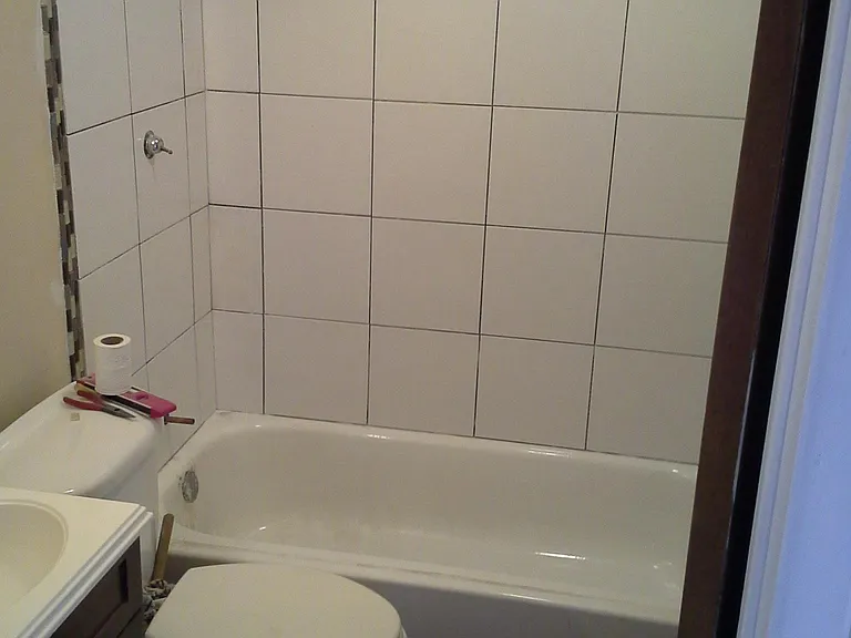 18 Benfield Ave — Photo 6