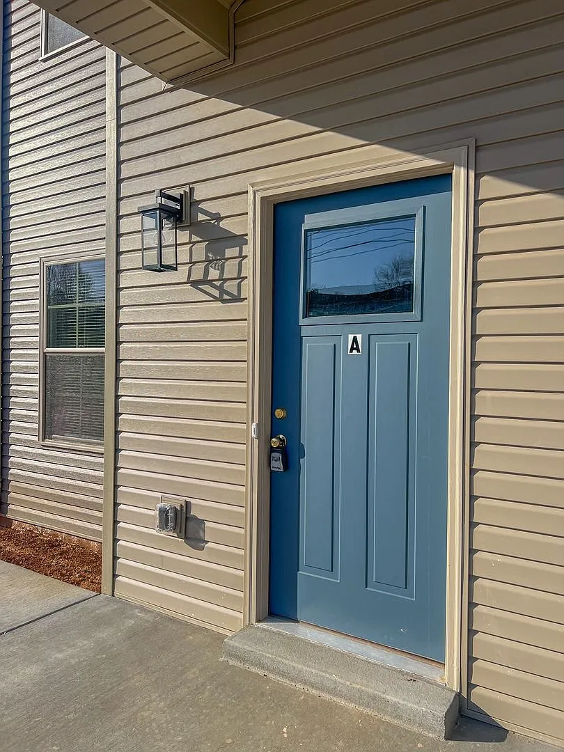 301 Ranger Lane — Photo 2