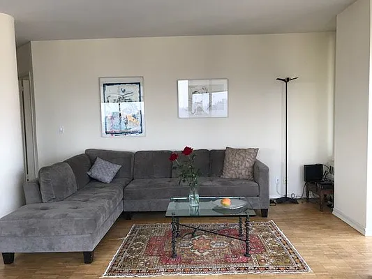 Rented by Laffey Real Estate | media 20