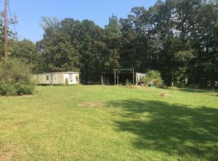 123 Colwell Cir, Broaddus, TX 75929