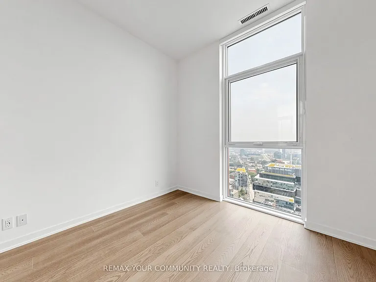 180 Front St E #Penthouse 05 — Photo 14