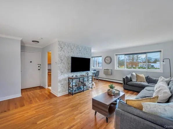 355 Route 111 #42, Smithtown, NY 11787